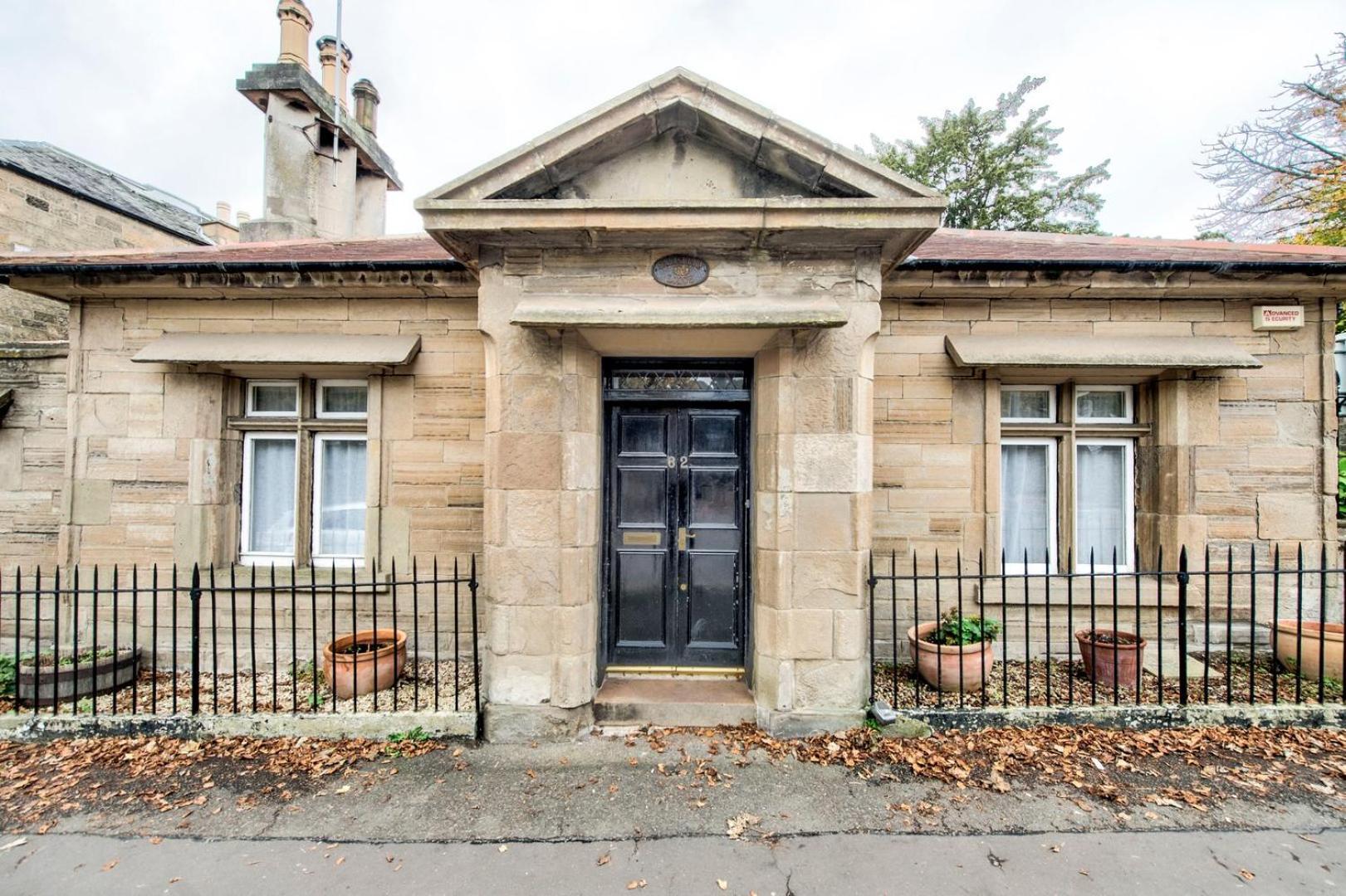 Guestready - Classic Charm Near Holyrood Park EDI Exterior photo